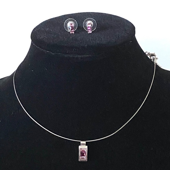 Express Earrings Necklace Set with Crystals - Picture 3 of 10